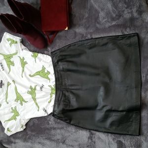 Jones of NY, genuine leather pencil VTG 2k skirt size 8P